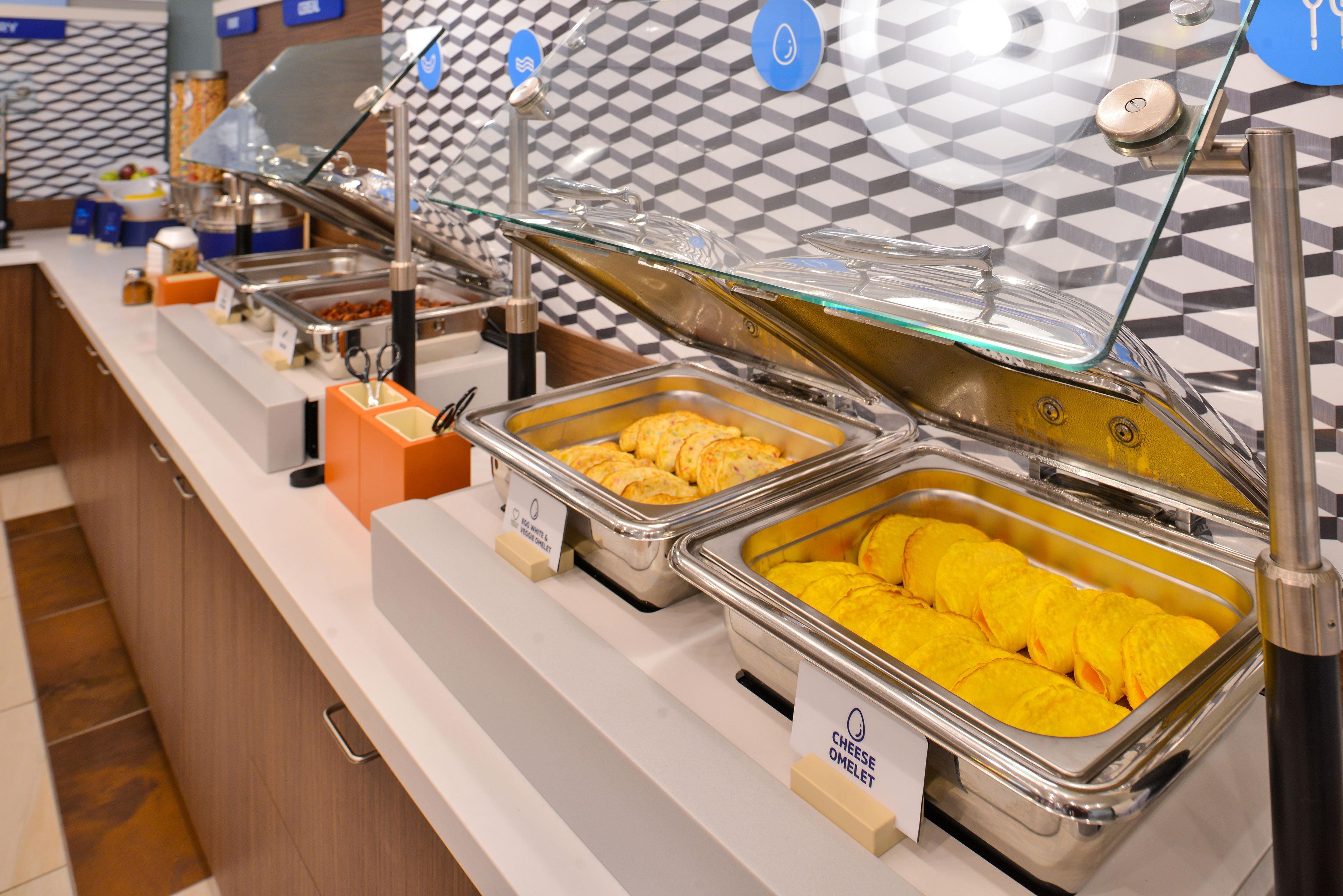 Holiday Inn Express Hotel & Suites Watertown - Thousand Islands By Ihg Bagian luar foto